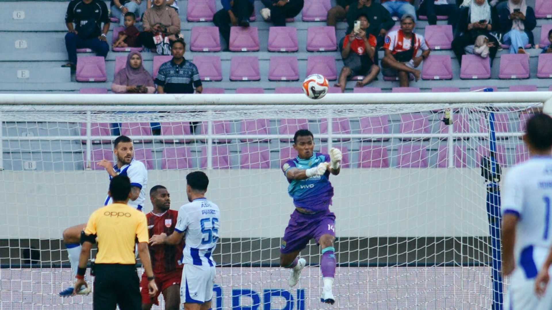Gol Andrew Jung Bawa Persib Bandung Amankan Tiga Poin di Solo